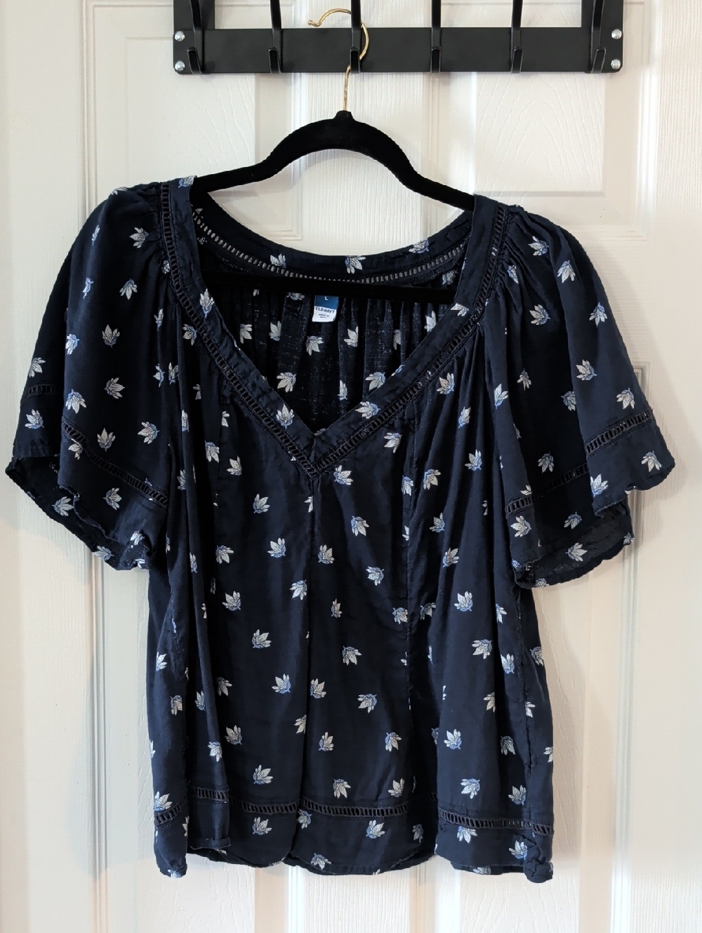 Old Navy Navy Blue Floral V-Neck Peasant Blouse